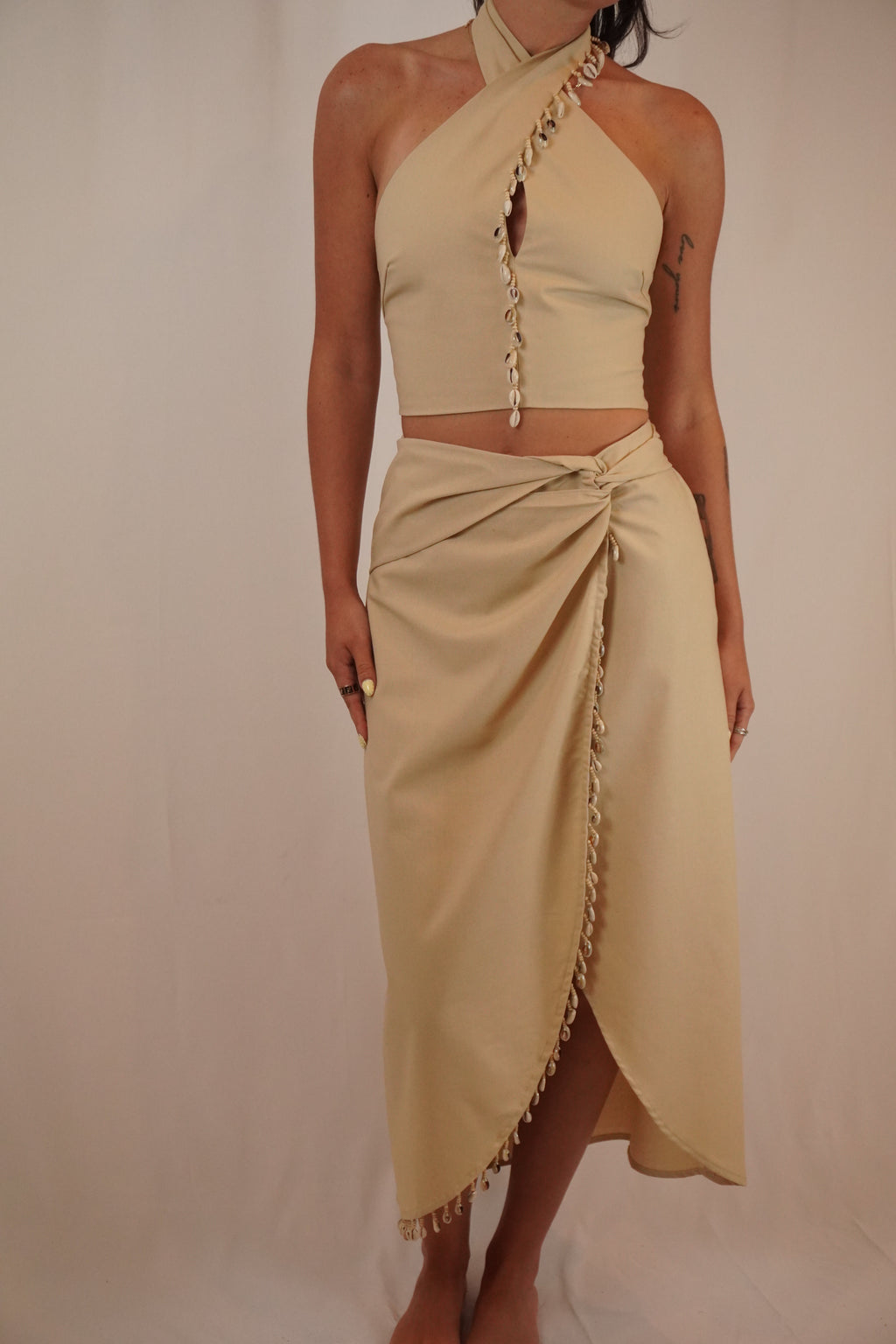 Halter Shell Set